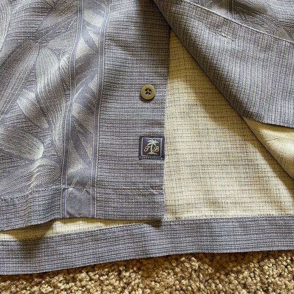 Tommy Bahama Button Up - Picture 5 of 6